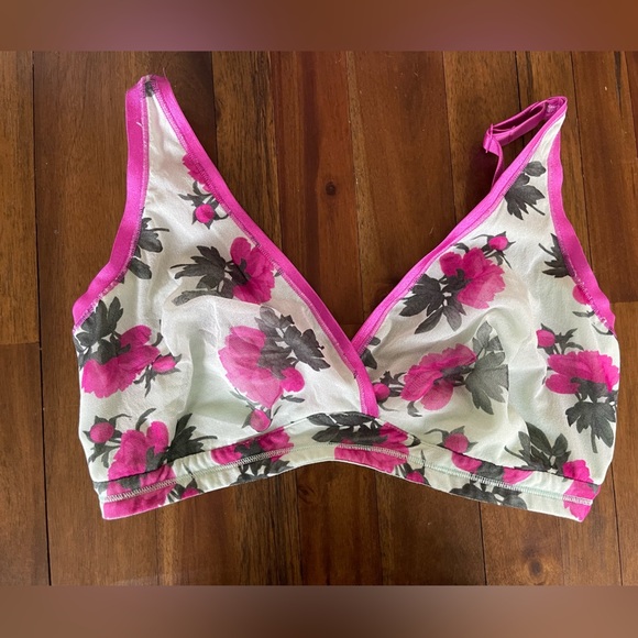 Soire Confidence Bralette - Picture 2 of 9